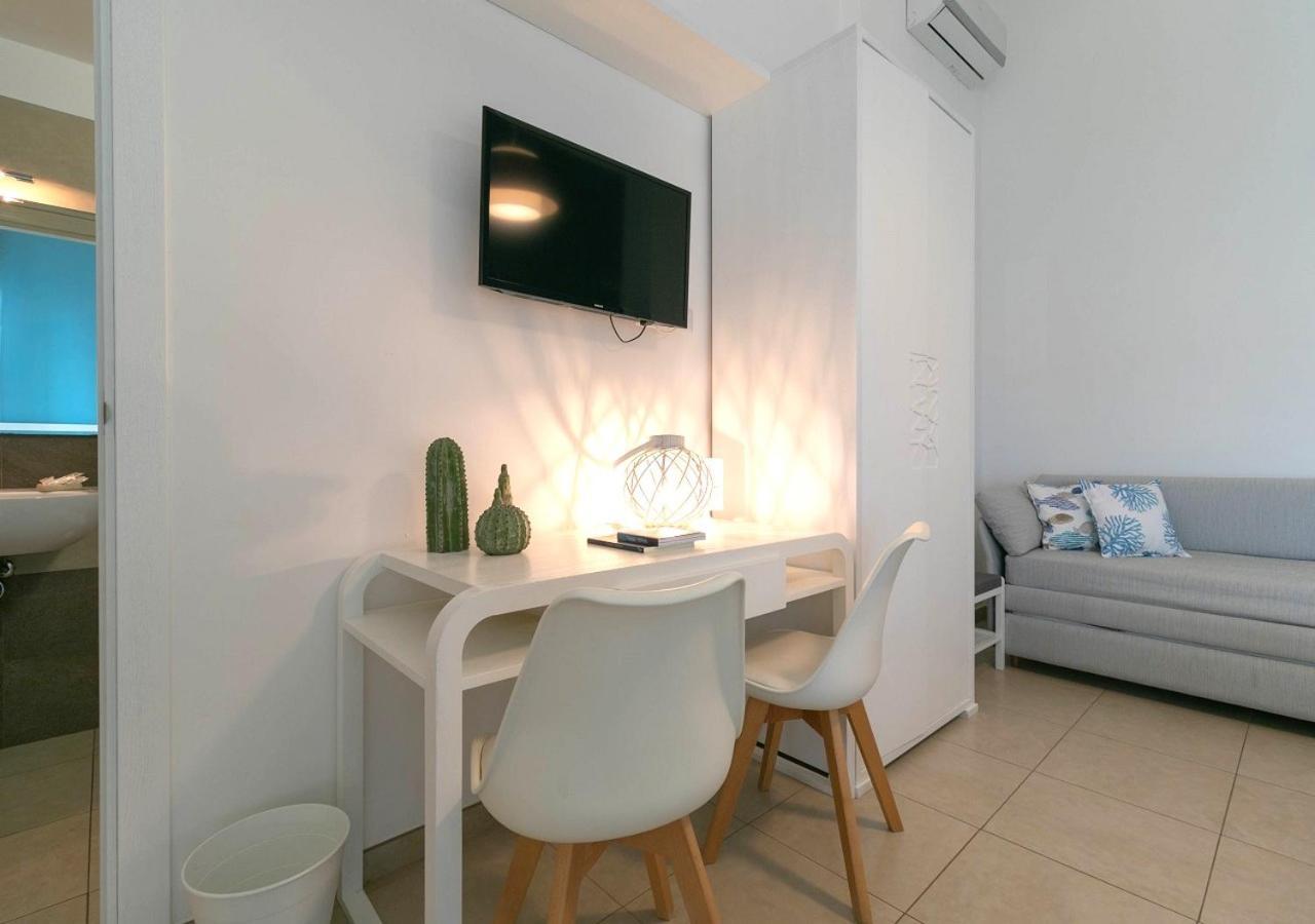Fronte Mare Rooms By Salentolimit Porto Cesareo Exterior foto