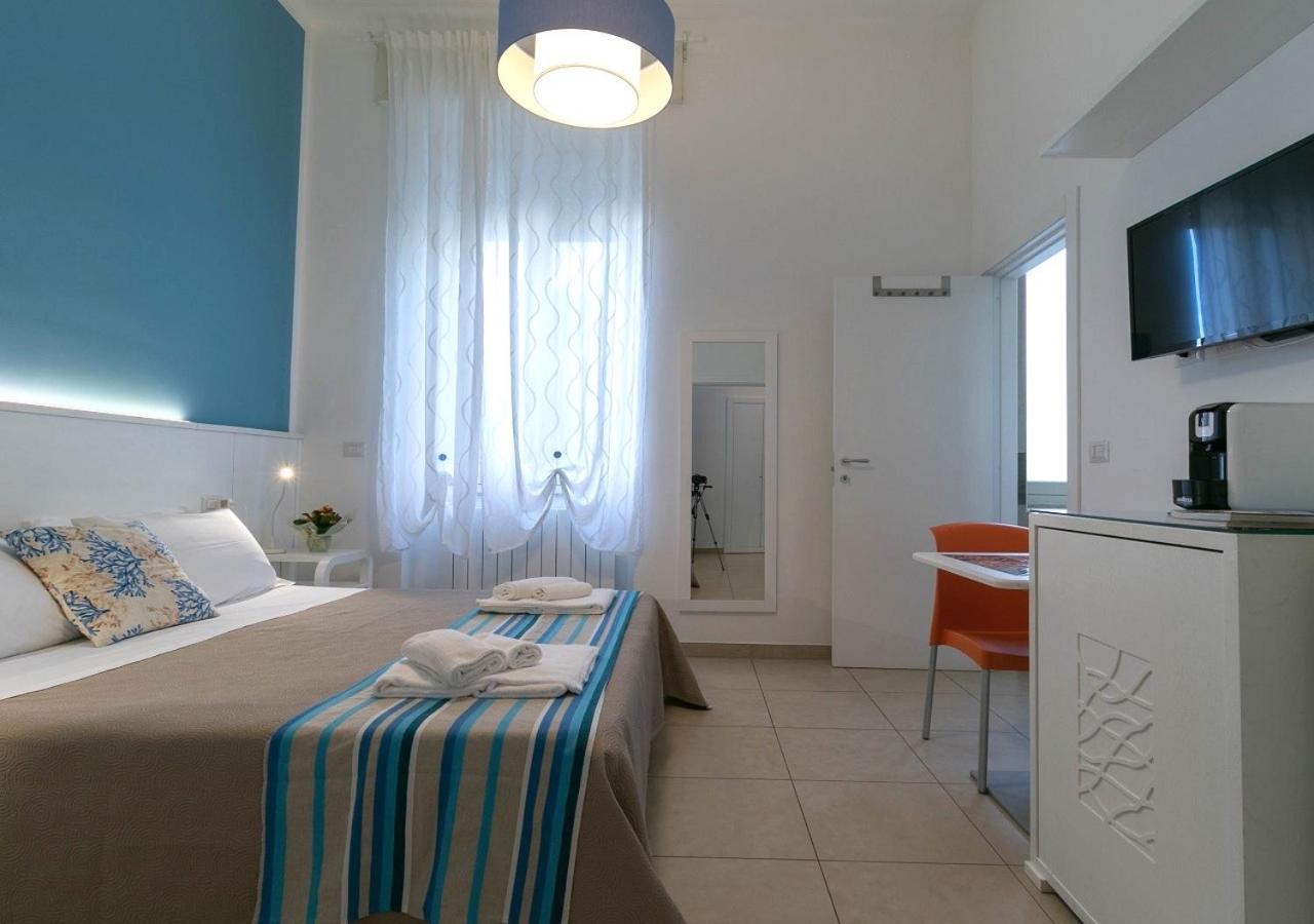 Fronte Mare Rooms By Salentolimit Porto Cesareo Exterior foto