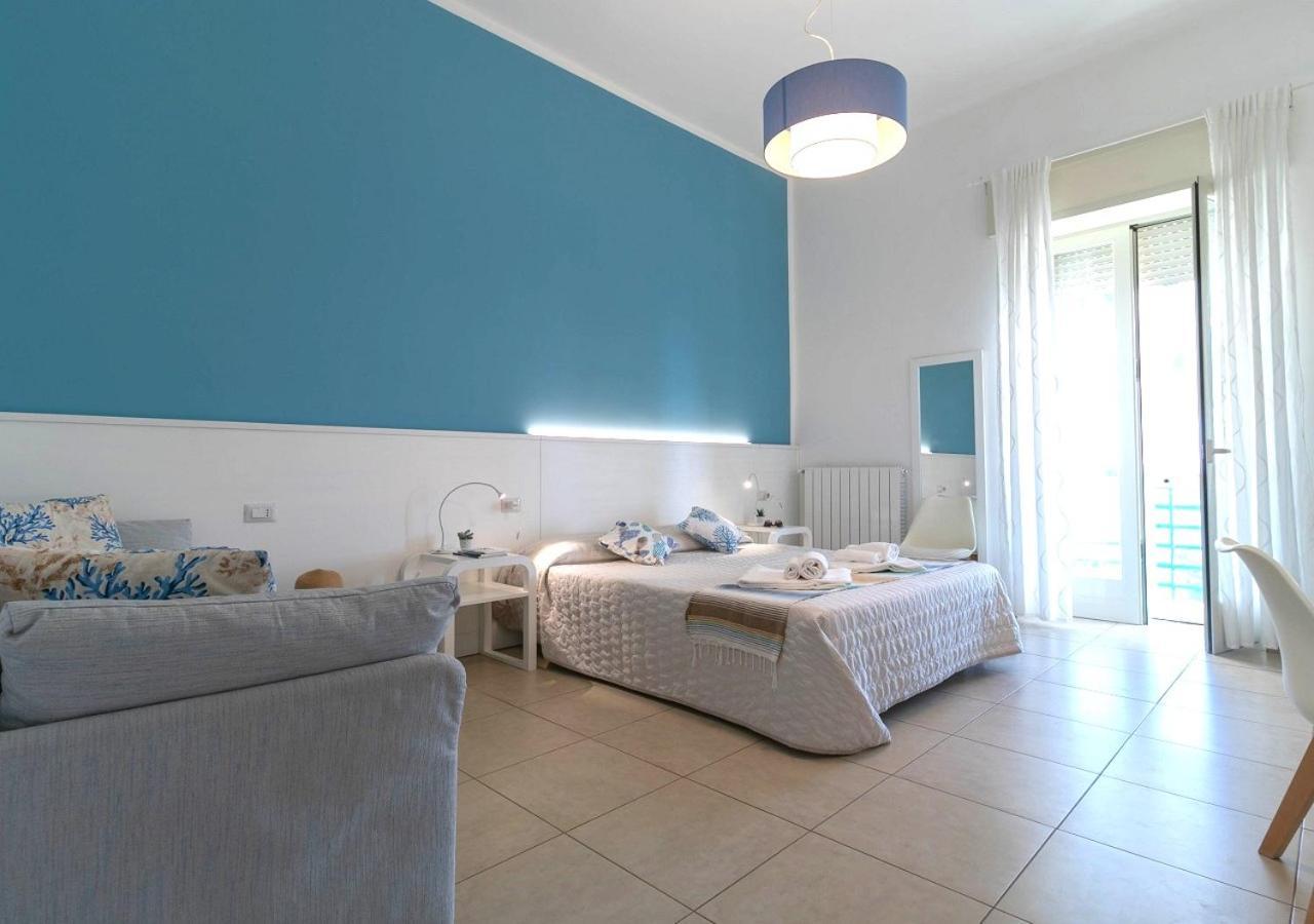 Fronte Mare Rooms By Salentolimit Porto Cesareo Exterior foto
