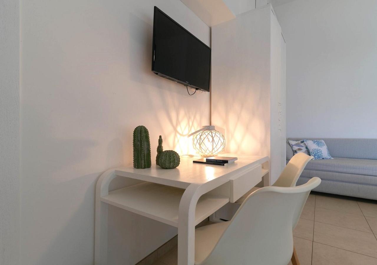 Fronte Mare Rooms By Salentolimit Porto Cesareo Exterior foto